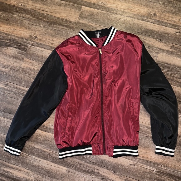 Original Deluxe Men’s black red white Varsity Jacket size XL - Picture 3 of 11